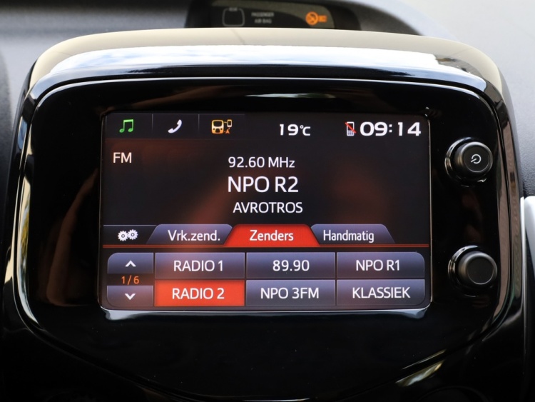Toyota Aygo 1.0 VVT-i x-wave | Cabrio | Half Leder | Camera