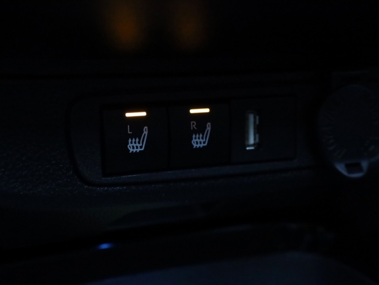 Toyota Aygo X 1.0 VVT-i MT Premium | Cabrio | JBL | Stoelverwarming