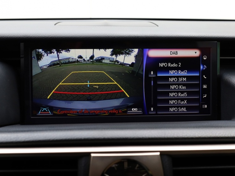 Lexus IS 300h Luxury Line | Mark Levinson | Schuifdak | Trekhaak