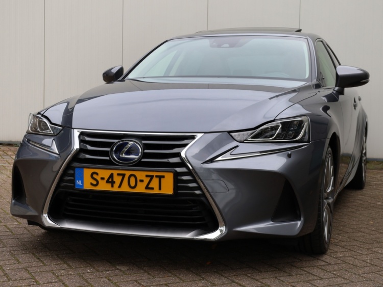 Lexus IS 300h Luxury Line | Mark Levinson | Schuifdak | Trekhaak