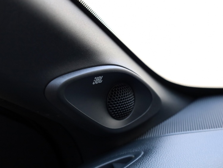 Toyota Aygo X Hybrid 115 envy | Lounge Pack | Vouwdak | JBL