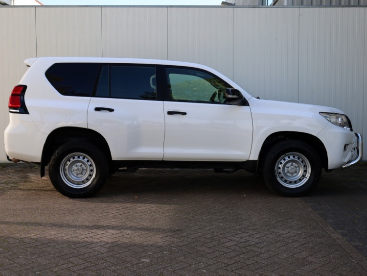 Toyota Land Cruiser 2.8 D-4D Co. Blind Van | Carplay | Lier | 204 PK