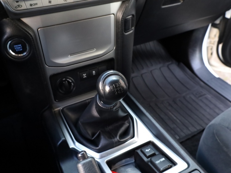 Toyota Land Cruiser 2.8 D-4D Co. Blind Van | Carplay | Lier | 204 PK
