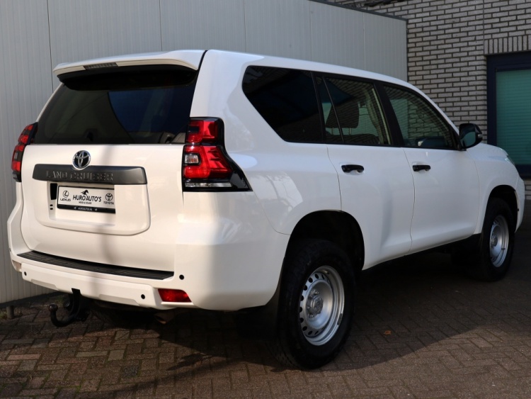 Toyota Land Cruiser 2.8 D-4D Co. Blind Van | Carplay | Lier | 204 PK
