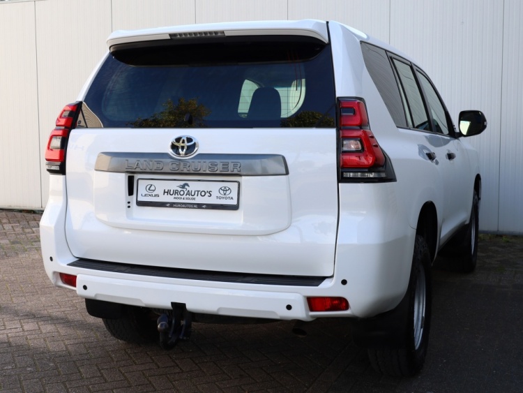 Toyota Land Cruiser 2.8 D-4D Co. Blind Van | Carplay | Lier | 204 PK