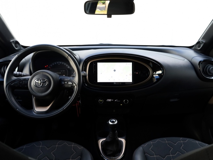Toyota Aygo X 1.0 VVT-i MT Envy | JBL Audio | Climate Control | NL-Auto