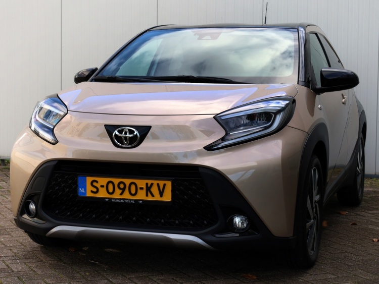 Toyota Aygo X 1.0 VVT-i MT Envy | JBL Audio | Climate Control | NL-Auto