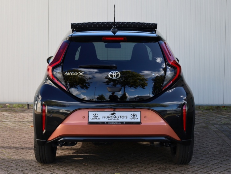 Toyota Aygo X Hybrid 115 envy | Lounge Pack | Vouwdak | JBL