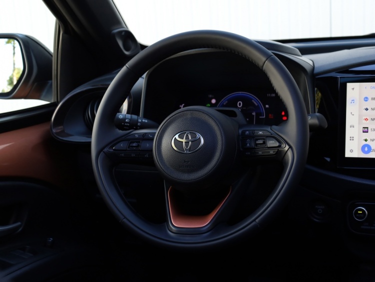 Toyota Aygo X Hybrid 115 envy | Lounge Pack | Vouwdak | JBL