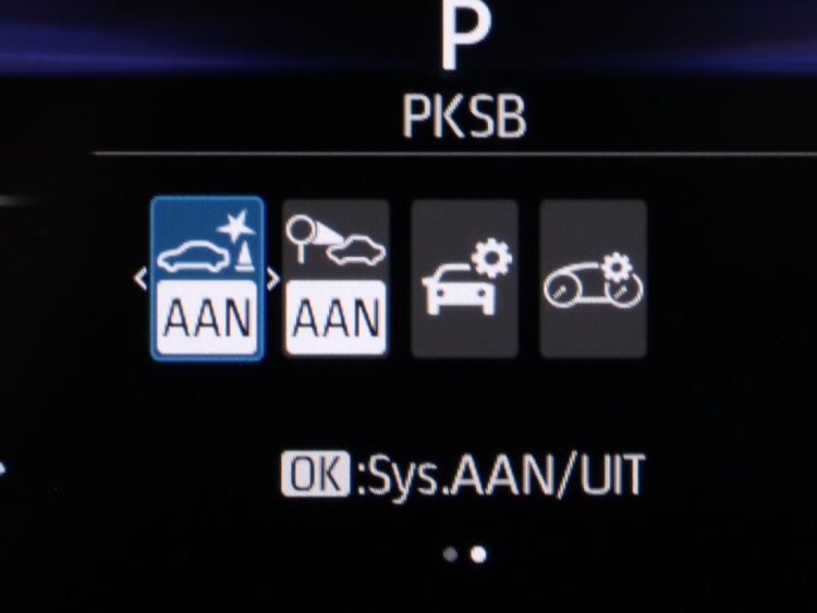 Toyota Aygo X Hybrid 115 envy | Lounge Pack | Vouwdak | JBL