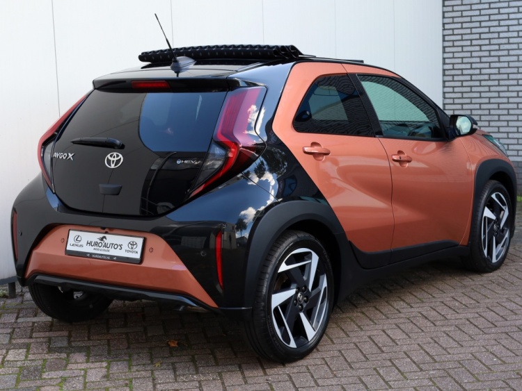Toyota Aygo X Hybrid 115 envy | Lounge Pack | Vouwdak | JBL