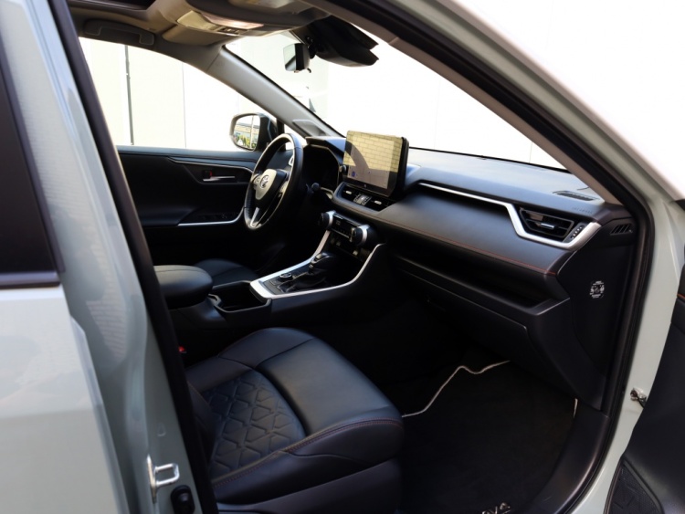 Toyota RAV4 2.5 Hybrid AWD Adventure | Panoramadak | 360 Camera | JBL Audio