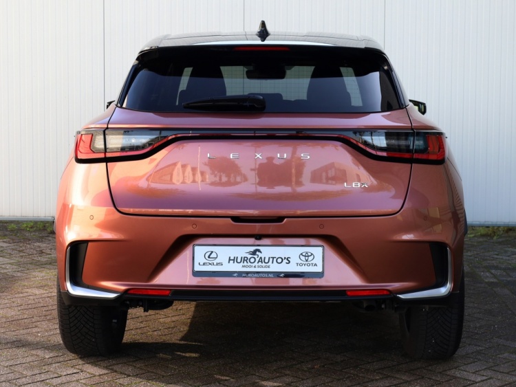Lexus LBX 1.5 Cool 2WD | Memory Seat | Leder/Alcantara | Dodehoek