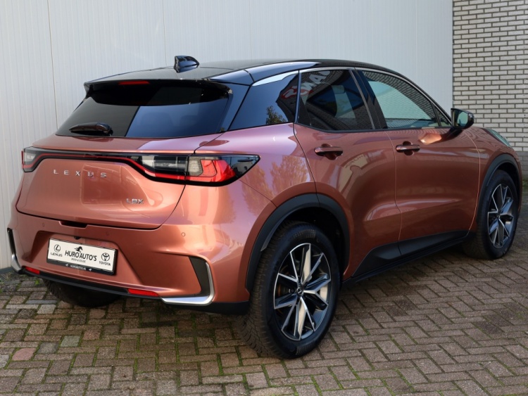 Lexus LBX 1.5 Cool 2WD | Memory Seat | Leder/Alcantara | Dodehoek