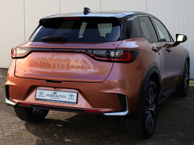 Lexus LBX 1.5 Cool 2WD | Memory Seat | Leder/Alcantara | Dodehoek