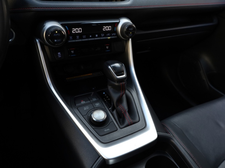 Toyota RAV4 2.5 2.5 Plug-in Hybrid Bi-Tone+ | Panoramadak | Stoelventilatie | JBL