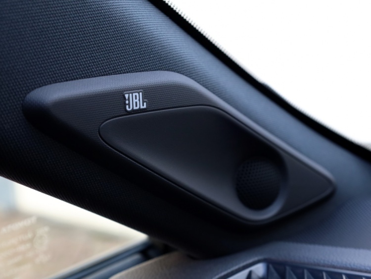 Toyota RAV4 2.5 2.5 Plug-in Hybrid Bi-Tone+ | Panoramadak | Stoelventilatie | JBL
