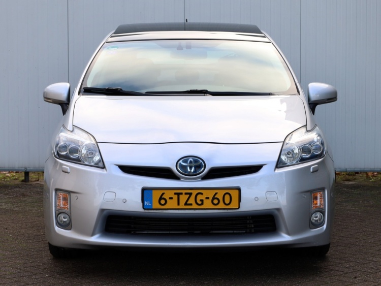 Toyota Prius 1.8 Executive | Solar Roof | Leder | Adaptive Cruise