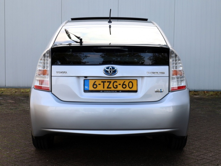 Toyota Prius 1.8 Executive | Solar Roof | Leder | Adaptive Cruise