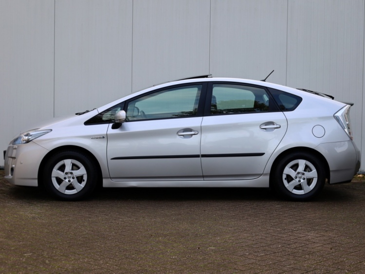 Toyota Prius 1.8 Executive | Solar Roof | Leder | Adaptive Cruise