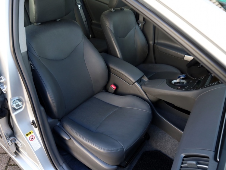 Toyota Prius 1.8 Executive | Solar Roof | Leder | Adaptive Cruise