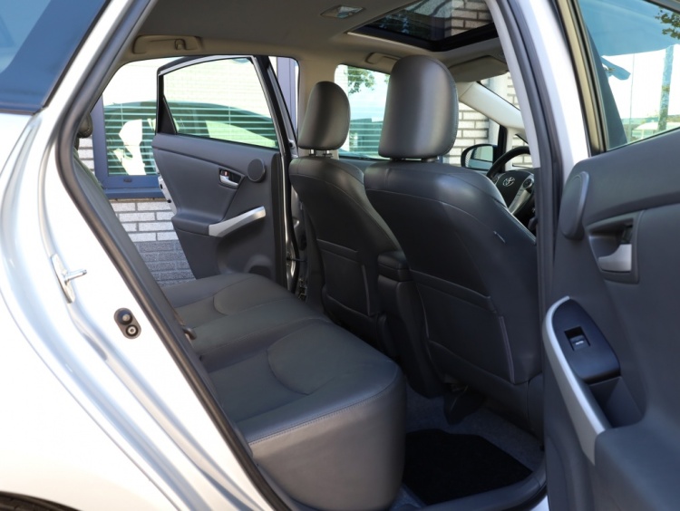 Toyota Prius 1.8 Executive | Solar Roof | Leder | Adaptive Cruise