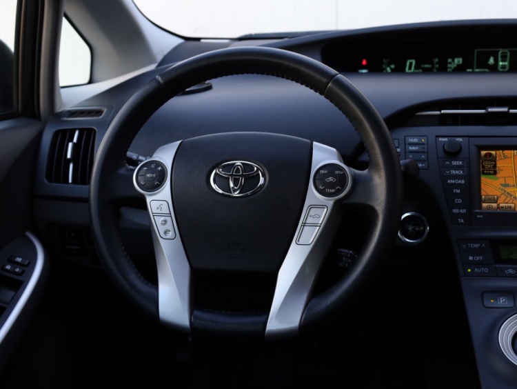Toyota Prius 1.8 Executive | Solar Roof | Leder | Adaptive Cruise