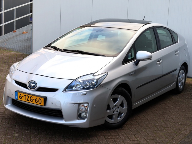 Toyota Prius 1.8 Executive | Solar Roof | Leder | Adaptive Cruise