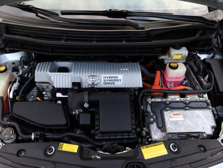 Toyota Prius 1.8 Executive | Solar Roof | Leder | Adaptive Cruise