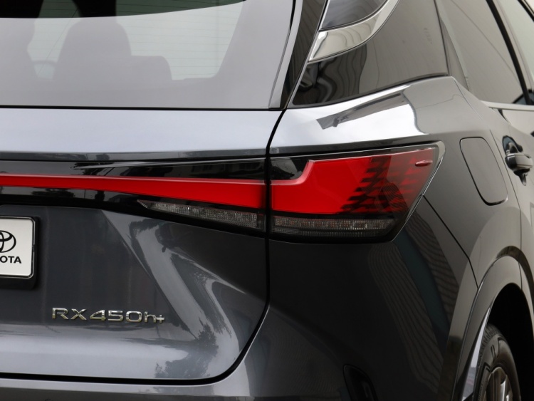 Lexus RX 450h+ President Line | Panoramadak | Mark Levinson | Park-Assist