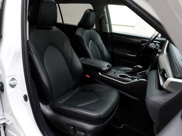 Toyota highlander 2.5 AWD Hybrid Executive | Panoramadak | Leder | Digitale Cockpit