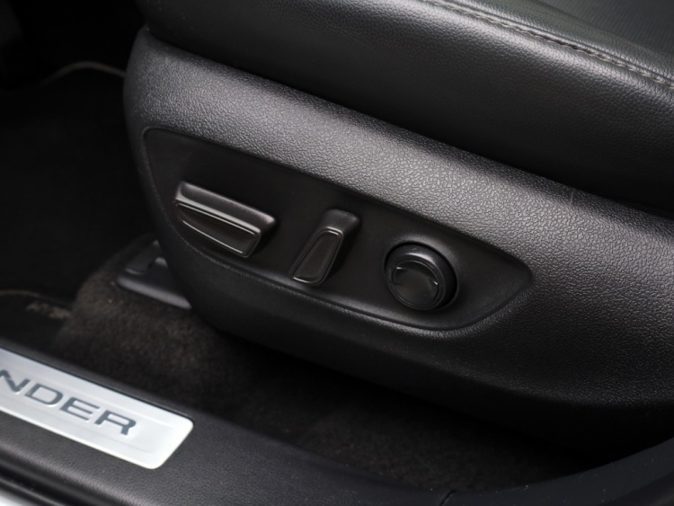 Toyota highlander 2.5 AWD Hybrid Executive | Panoramadak | Leder | Digitale Cockpit