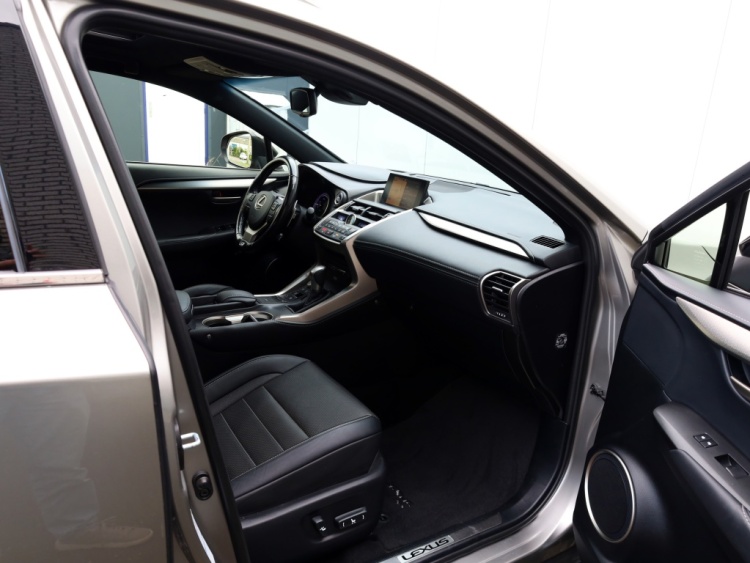 Lexus NX 300h AWD F Sport Line | Schuifdak | Mark Levinson | Stoelventilatie