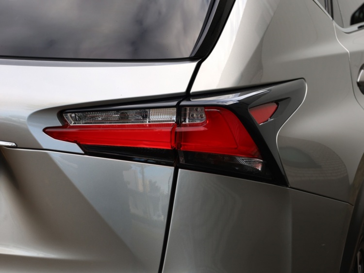 Lexus NX 300h AWD F Sport Line | Schuifdak | Mark Levinson | Stoelventilatie