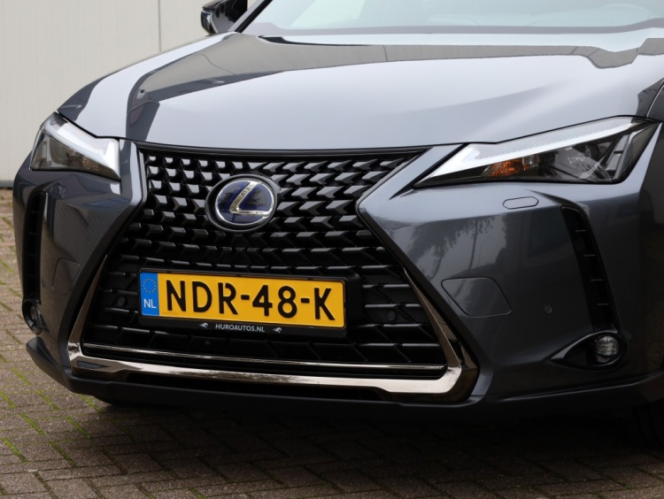 Lexus UX 250h Midnight Edition | Leder | Stoelverwarming | Dodehoek